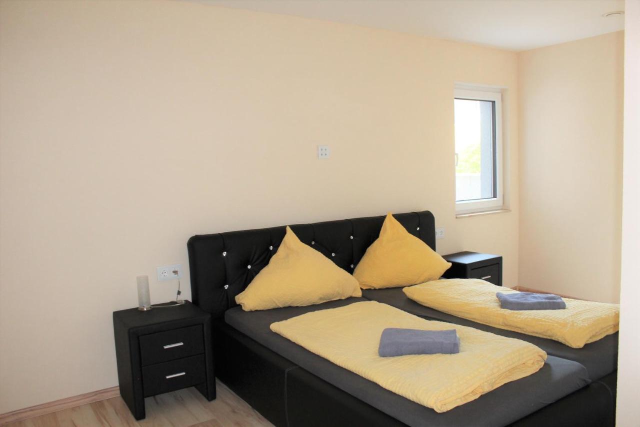 Ferienwohnung Bei Heidelberg Mauer Екстериор снимка